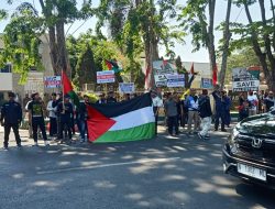 Aksi Solidaritas Kumail di Depan Gedung DPRD Kabupaten Sidoarjo
